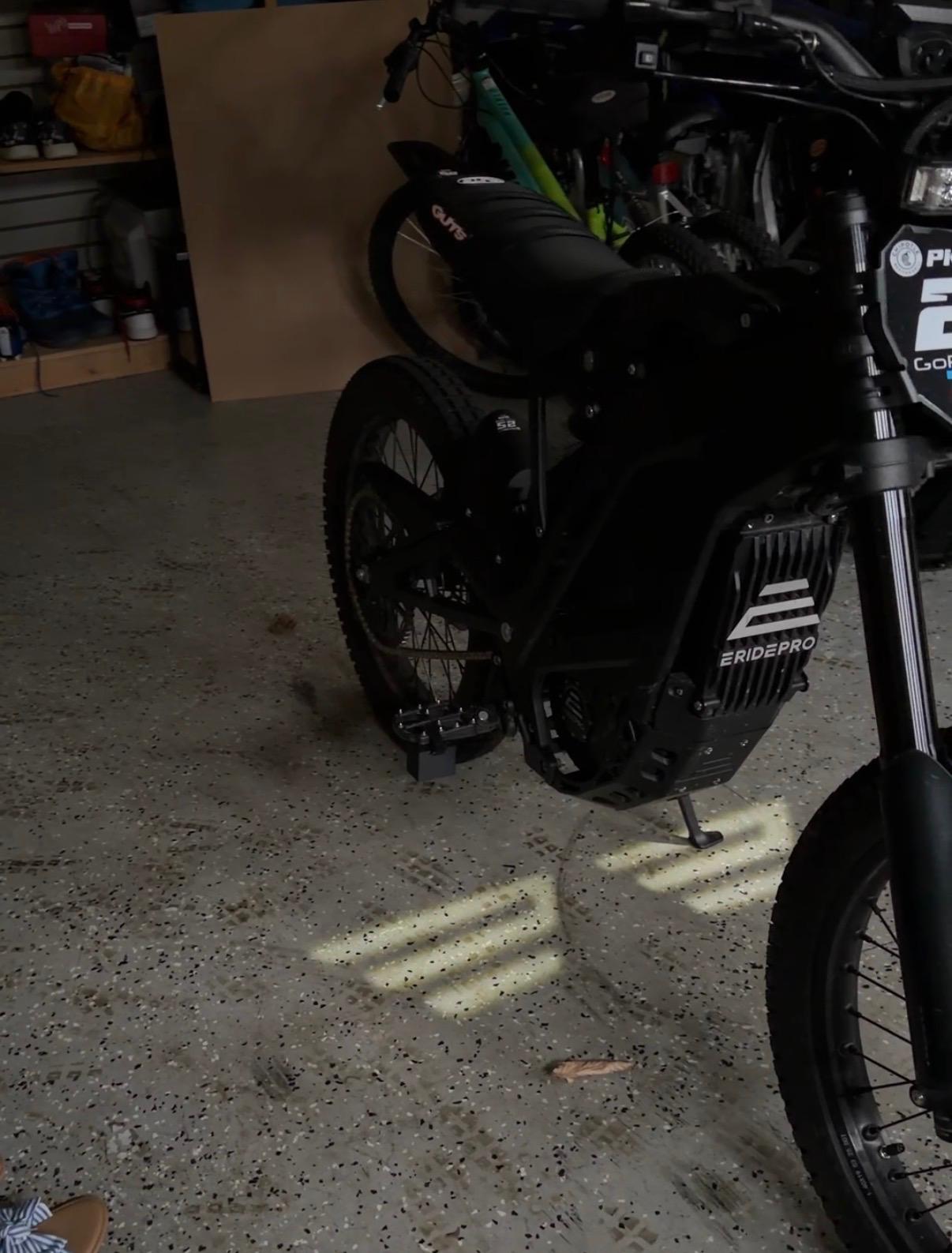 Eride Pro Logo light